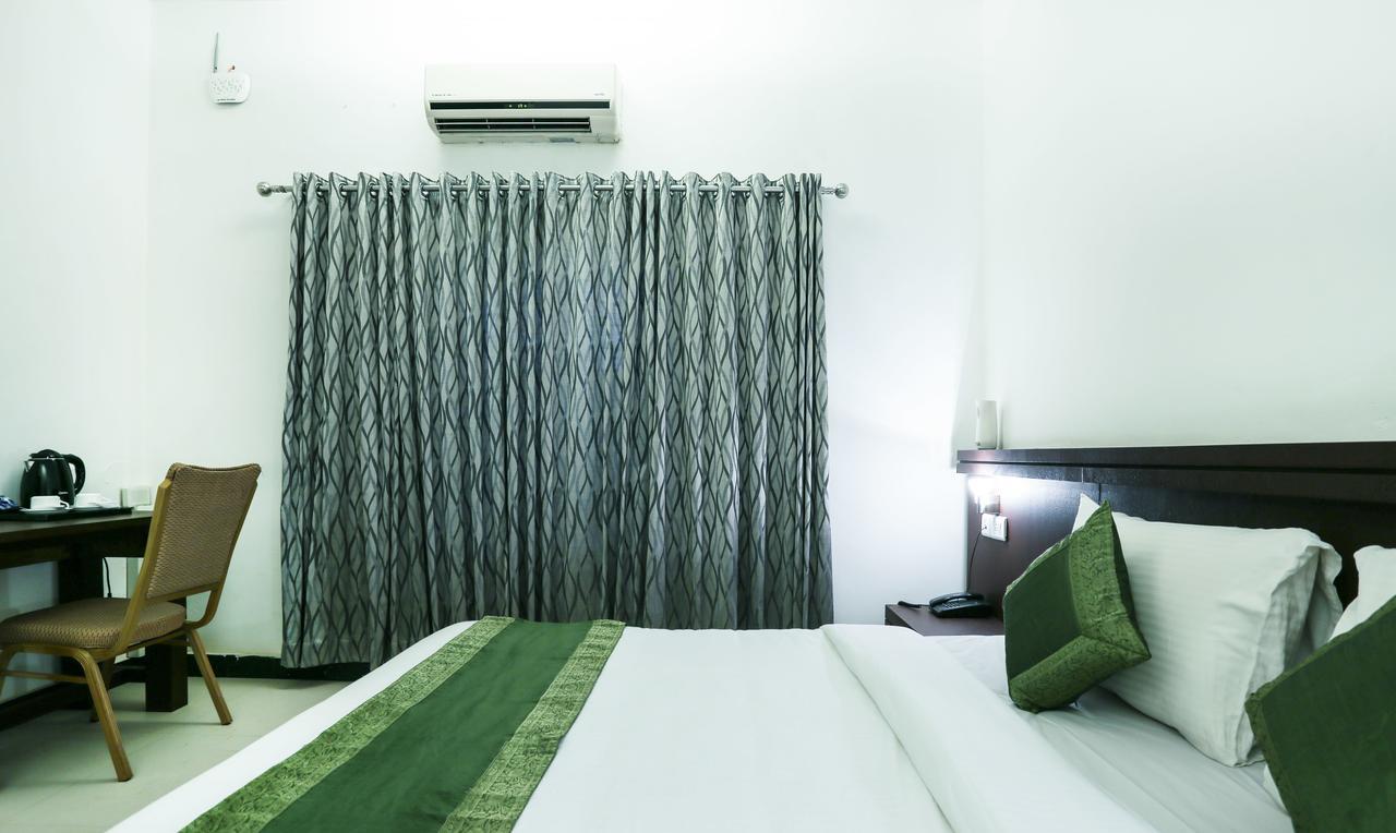 Treebo Trend Al Saj Convention Centre Kazhakuttam Экстерьер фото