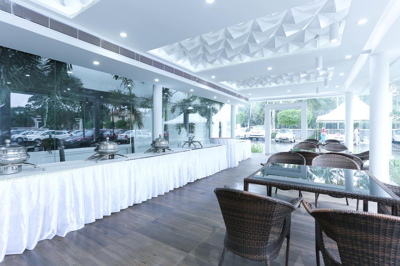 Treebo Trend Al Saj Convention Centre Kazhakuttam Экстерьер фото